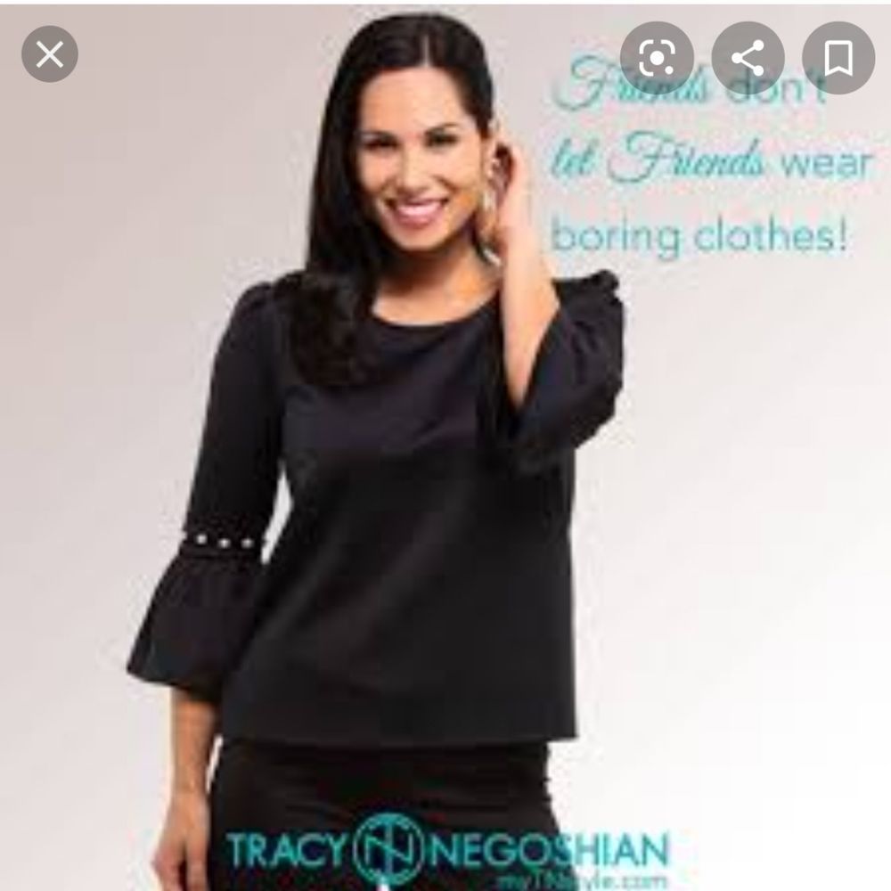 ‎Tracey Negoshian Black Top (A12)